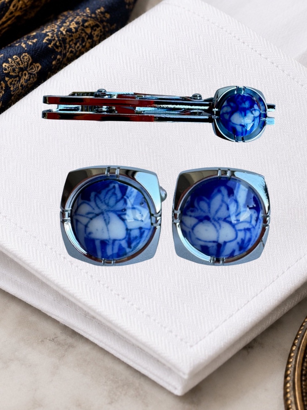 Vintage Japanese Blue White Porcelain Cufflinks Tie Clip Set Floral Silver Tone